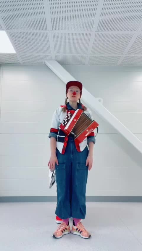@Sairaalaklovnit