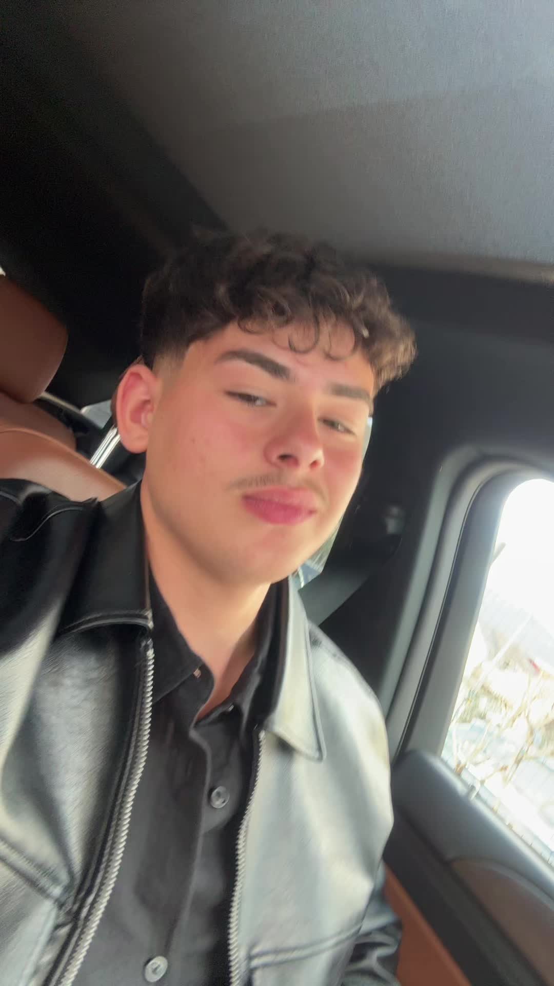 @🧃