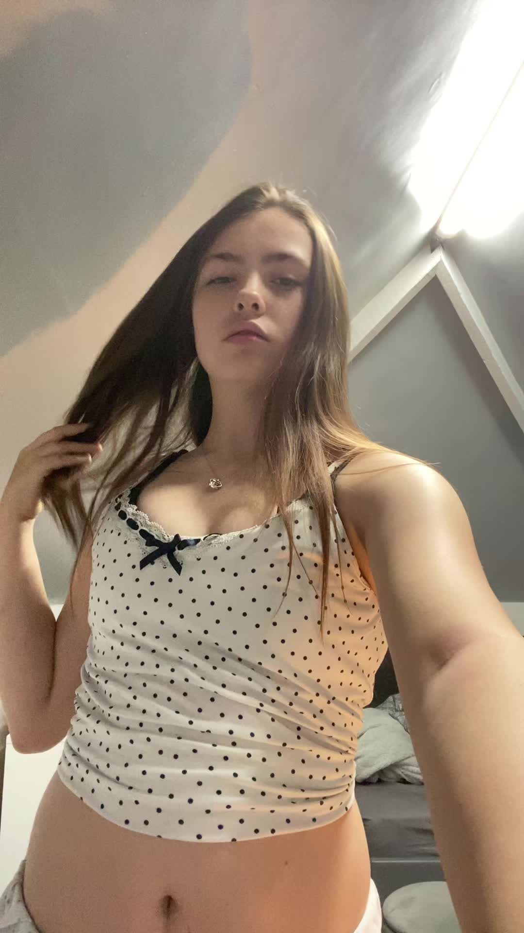 @🛸