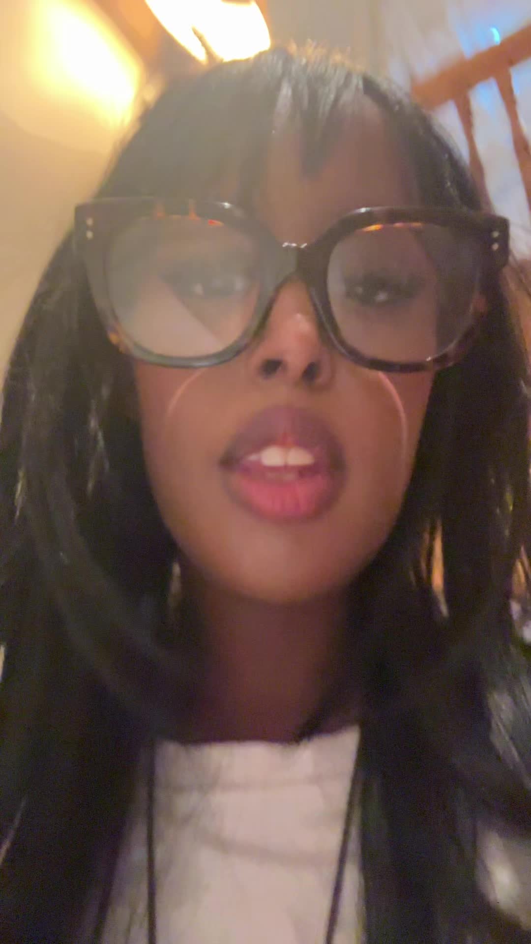 @👼🏾