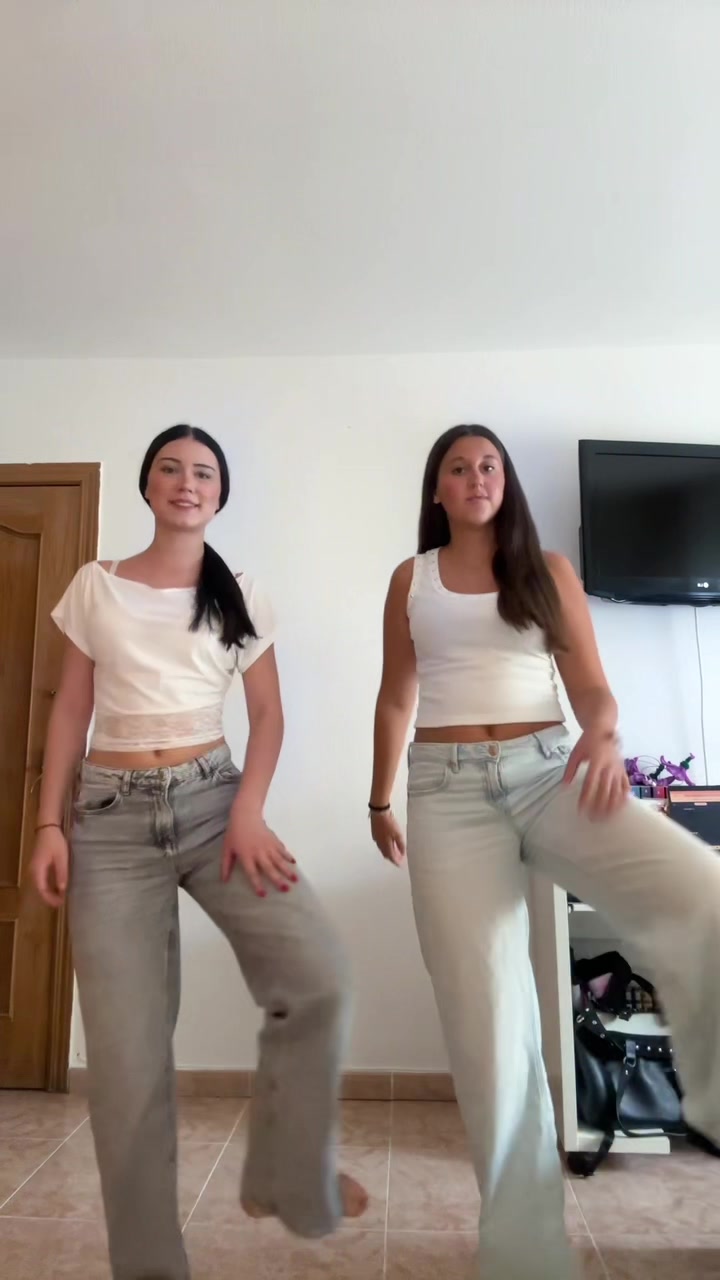 @luciaaseecret