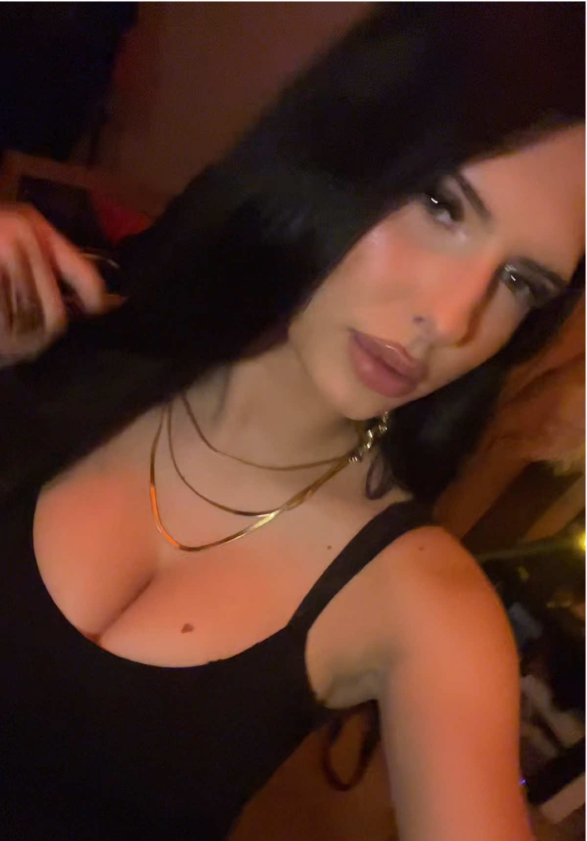 @￴