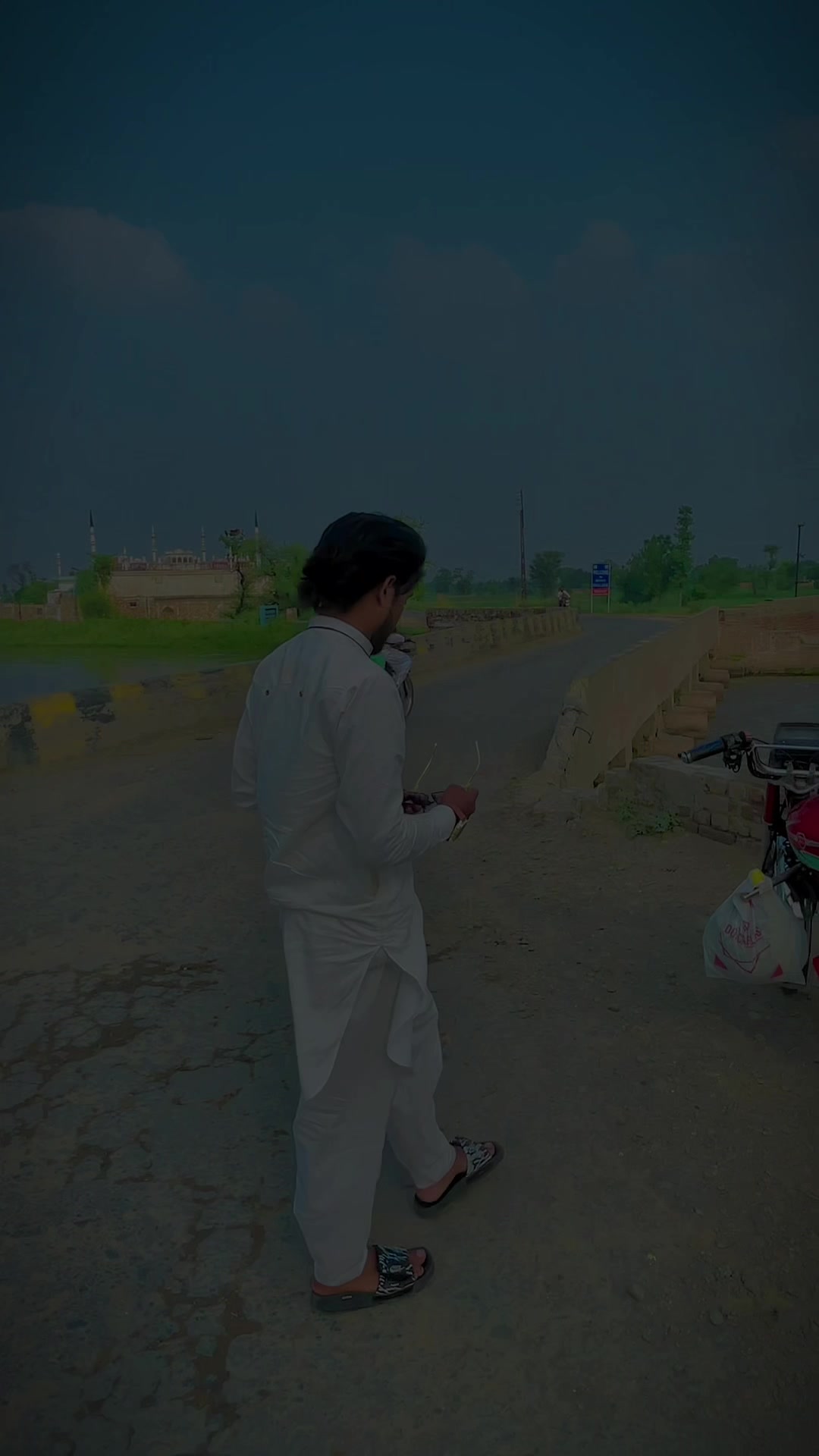 @Tahir007