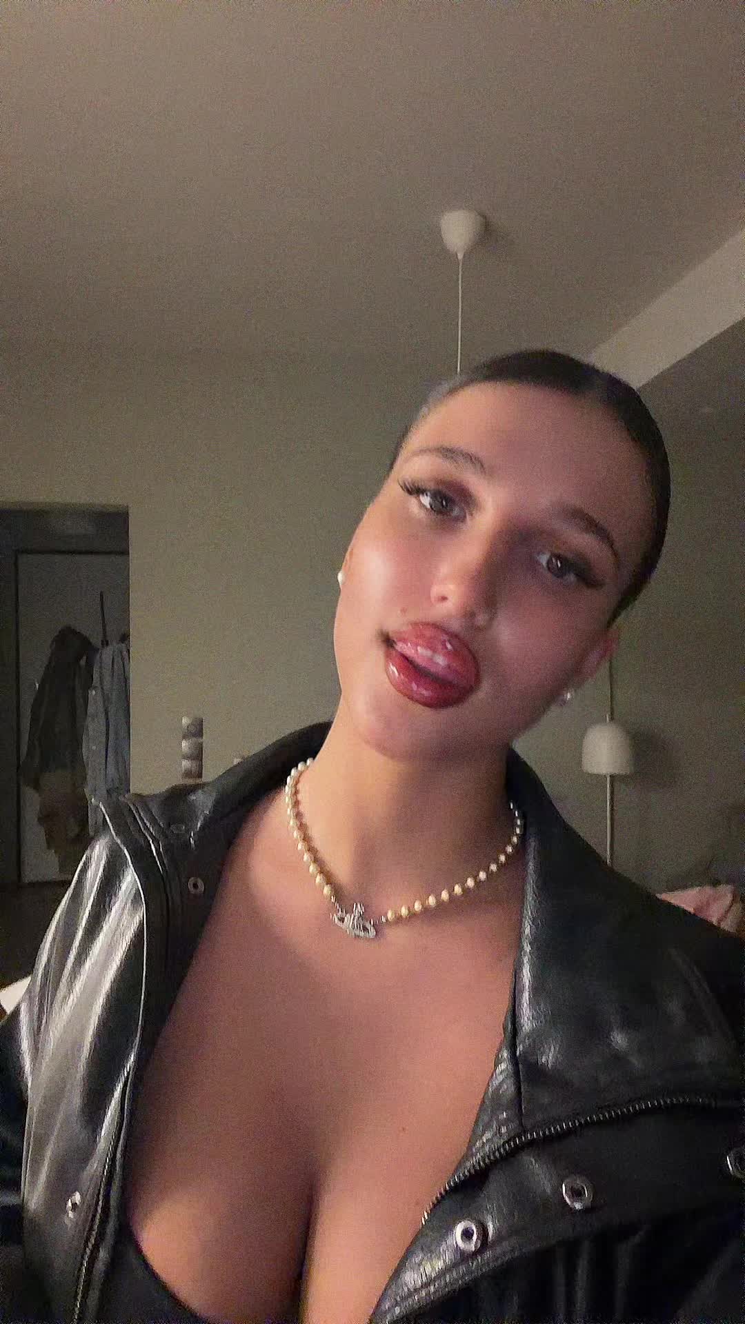 @maria.tsiaraa