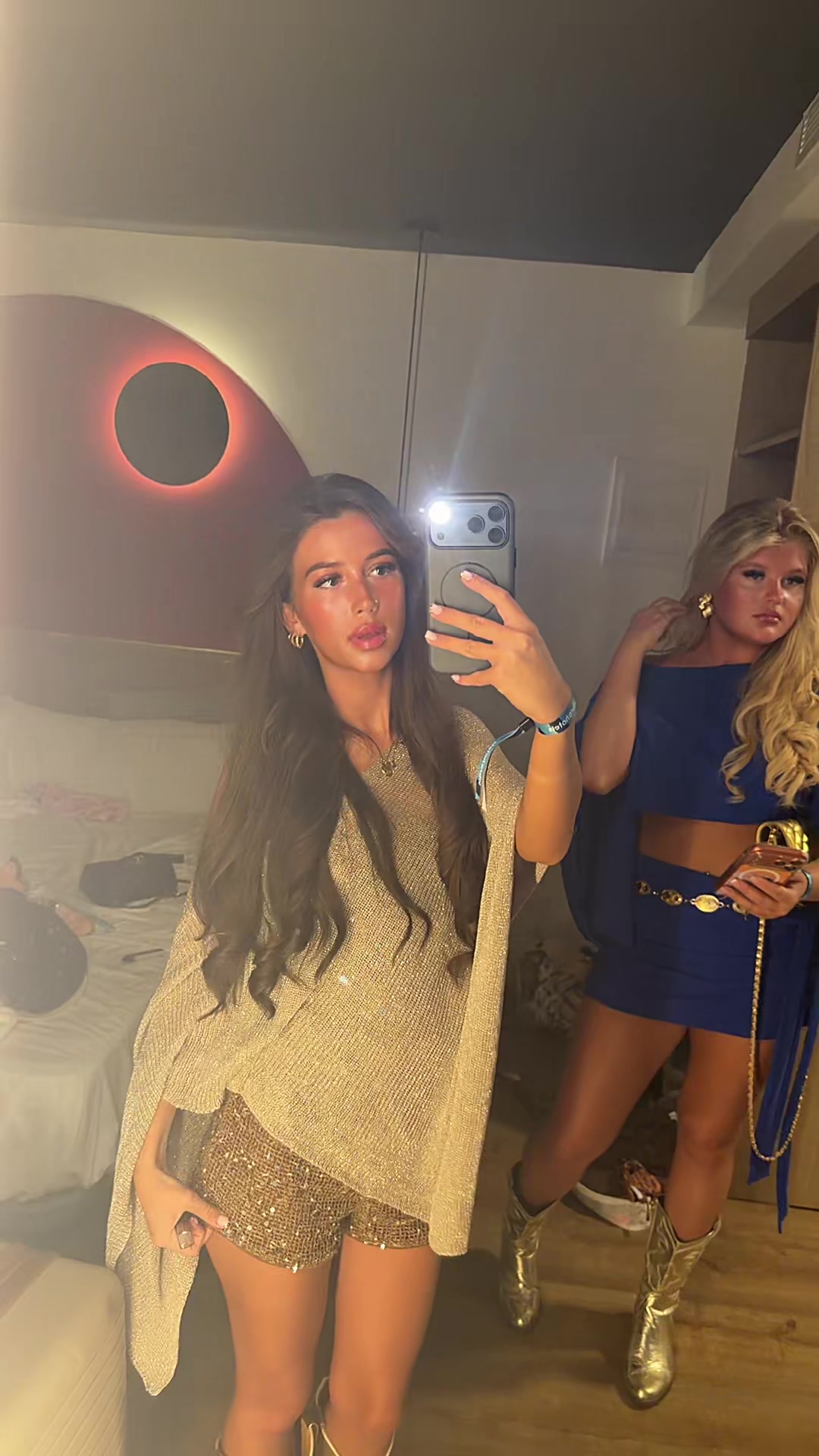 @lily-mai