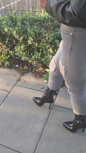 @lolamodel33