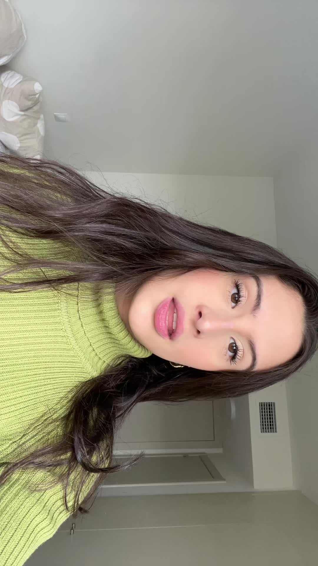 @laura