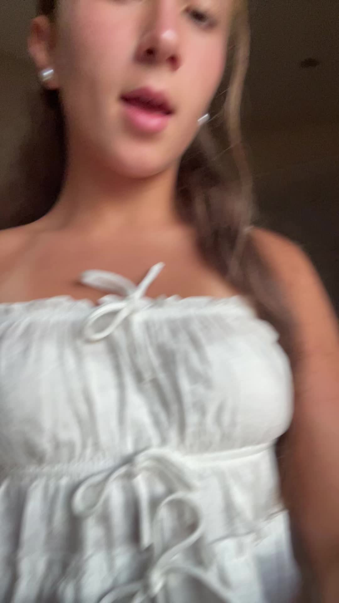 @aliciaamontenegroo