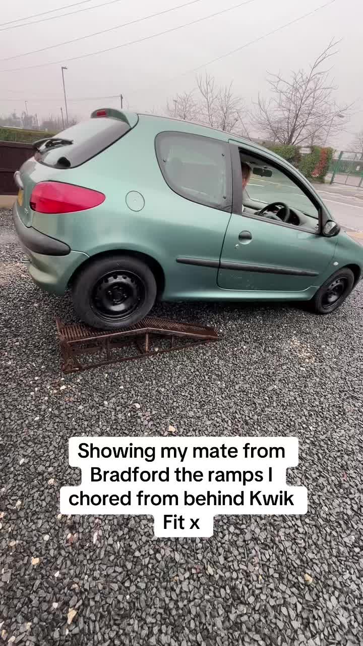@Joey🚗💨