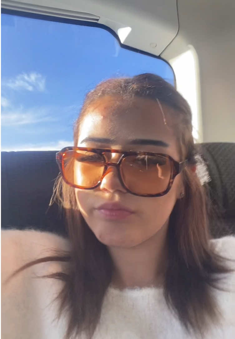 @Selina Olivia🌟