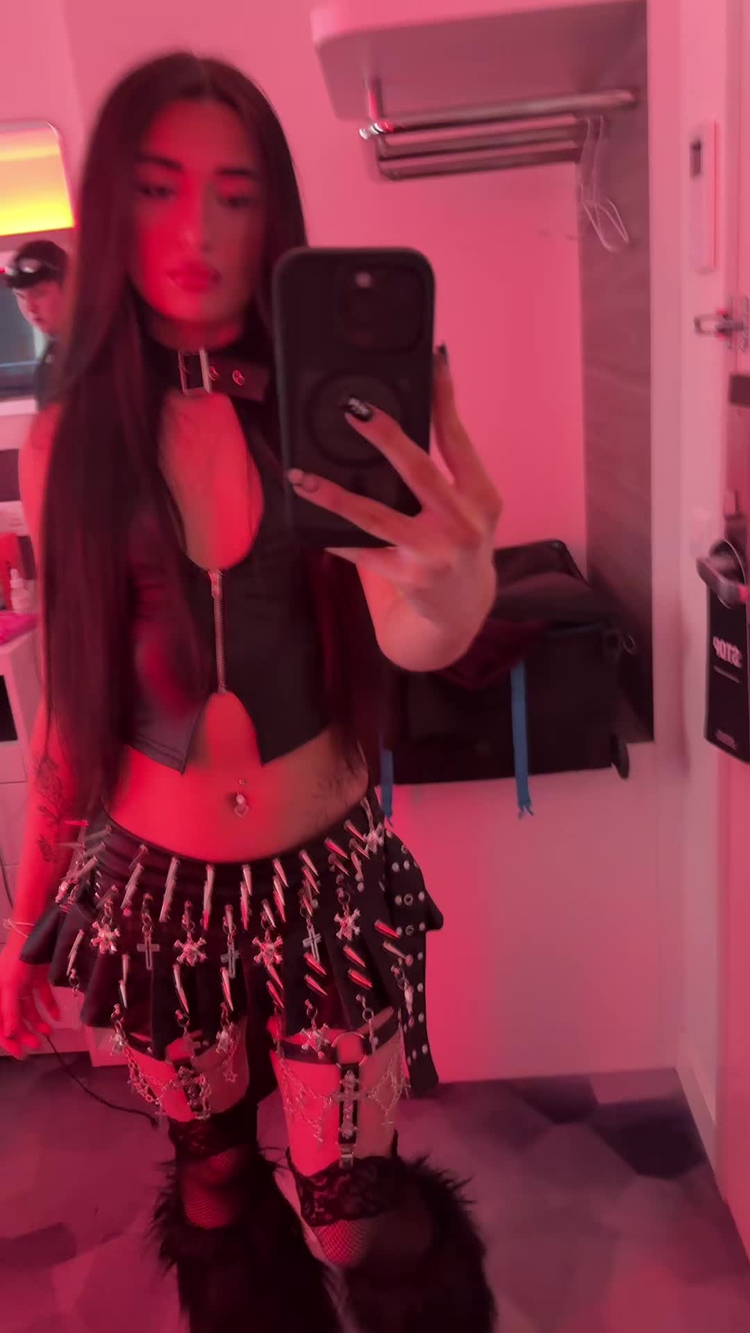 @Sancha🖤🪭