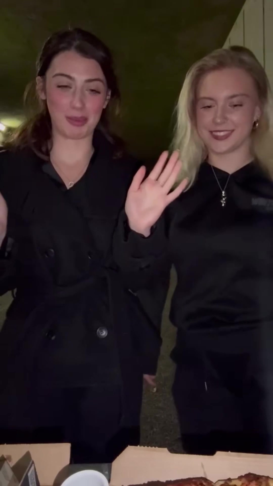 @Lois&Shae