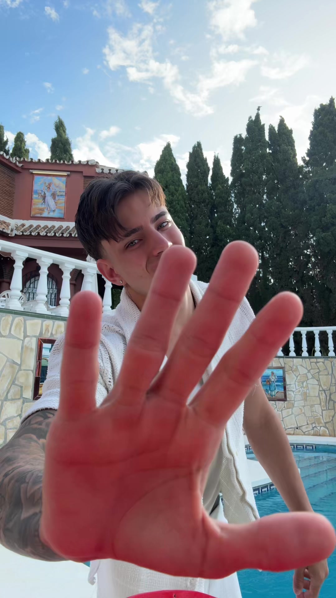 @Hugo23