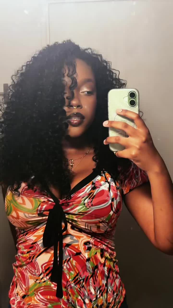@Ifyk.$haniquetellhahey