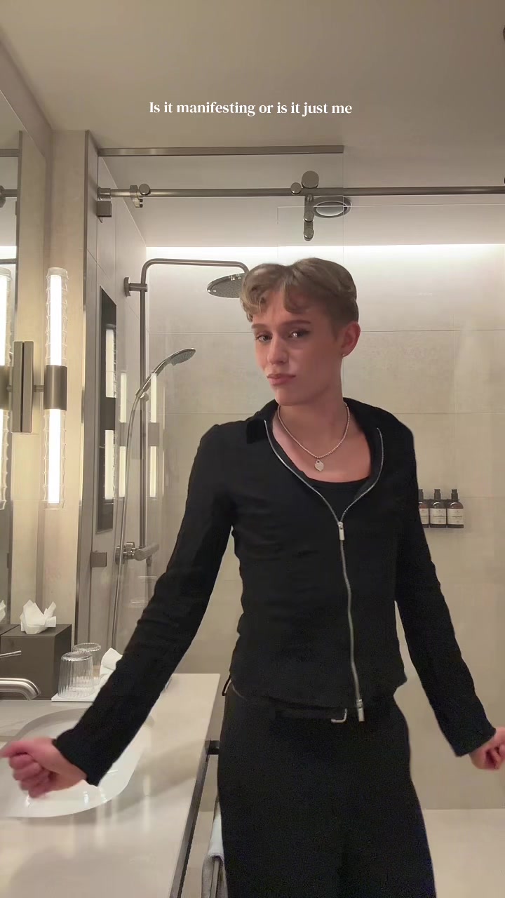 @Axelll