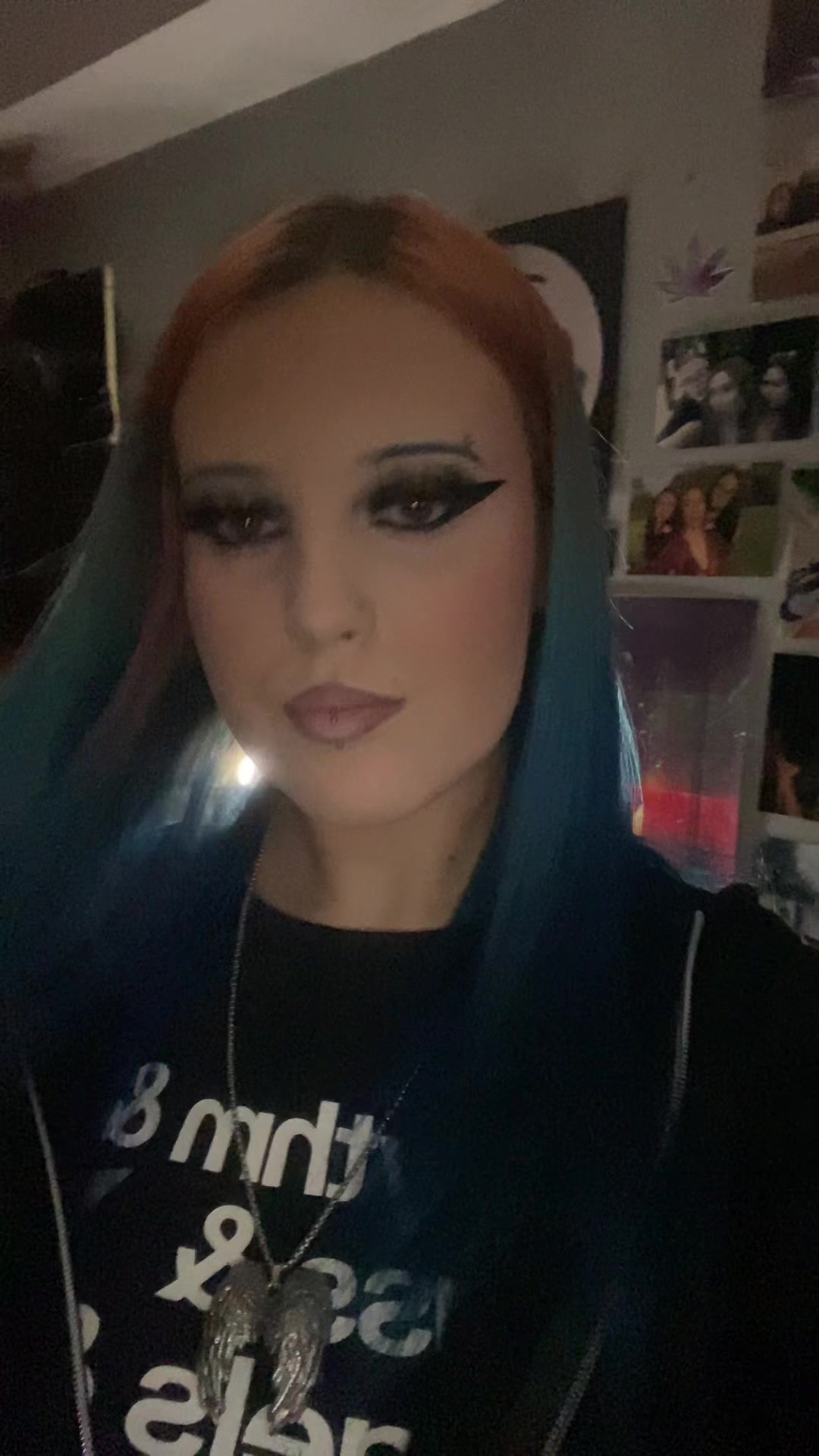 @🪬
