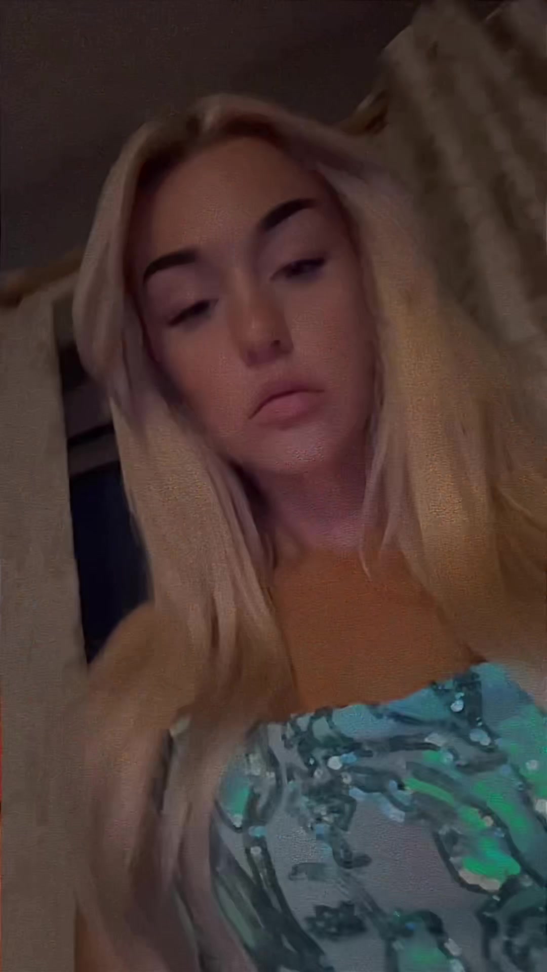 @B L O N D I E