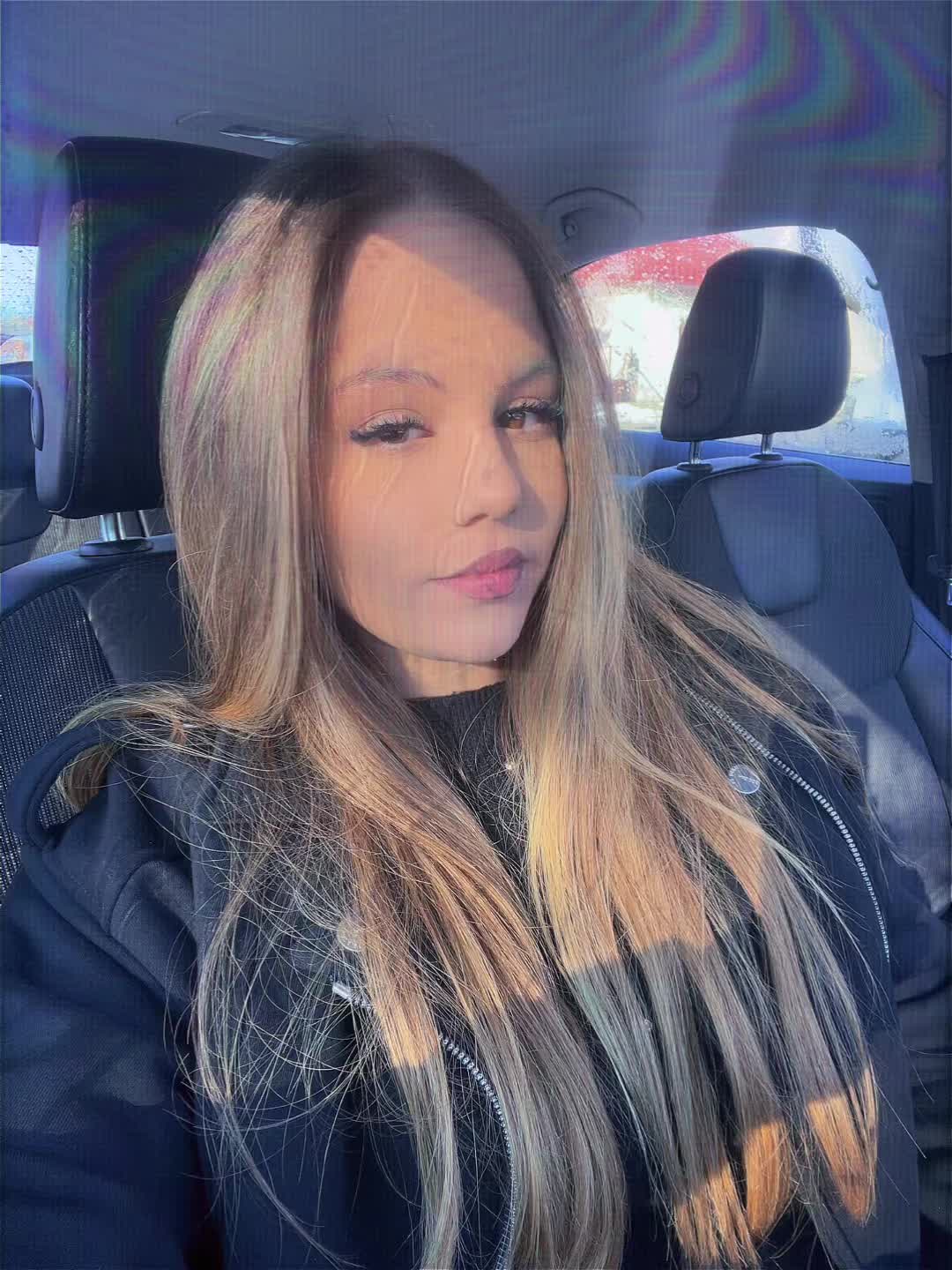 @nicole