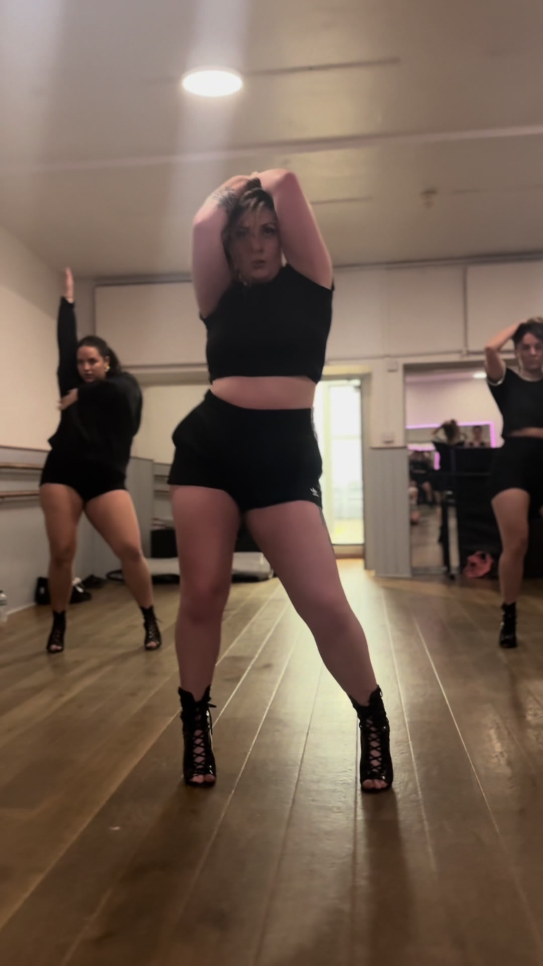 @kikilikeskiwi
