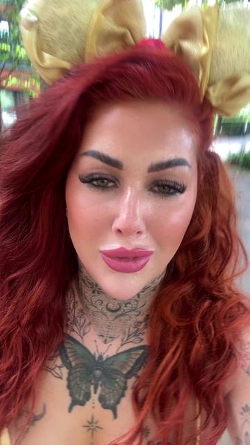 @Roxie J Mua
