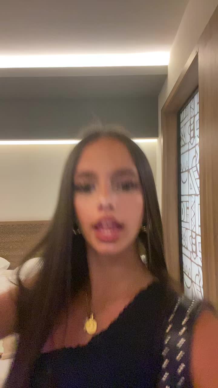 @LARA BLANCO