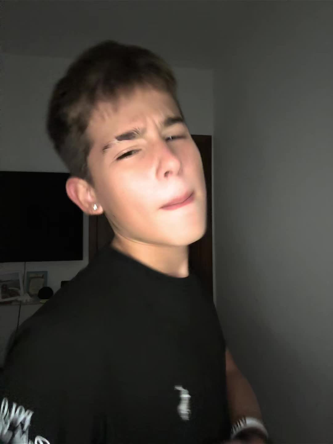 @Vuk_120