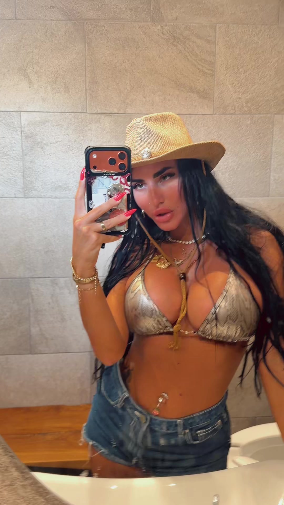 @MI$$ dimitra_tamaresii