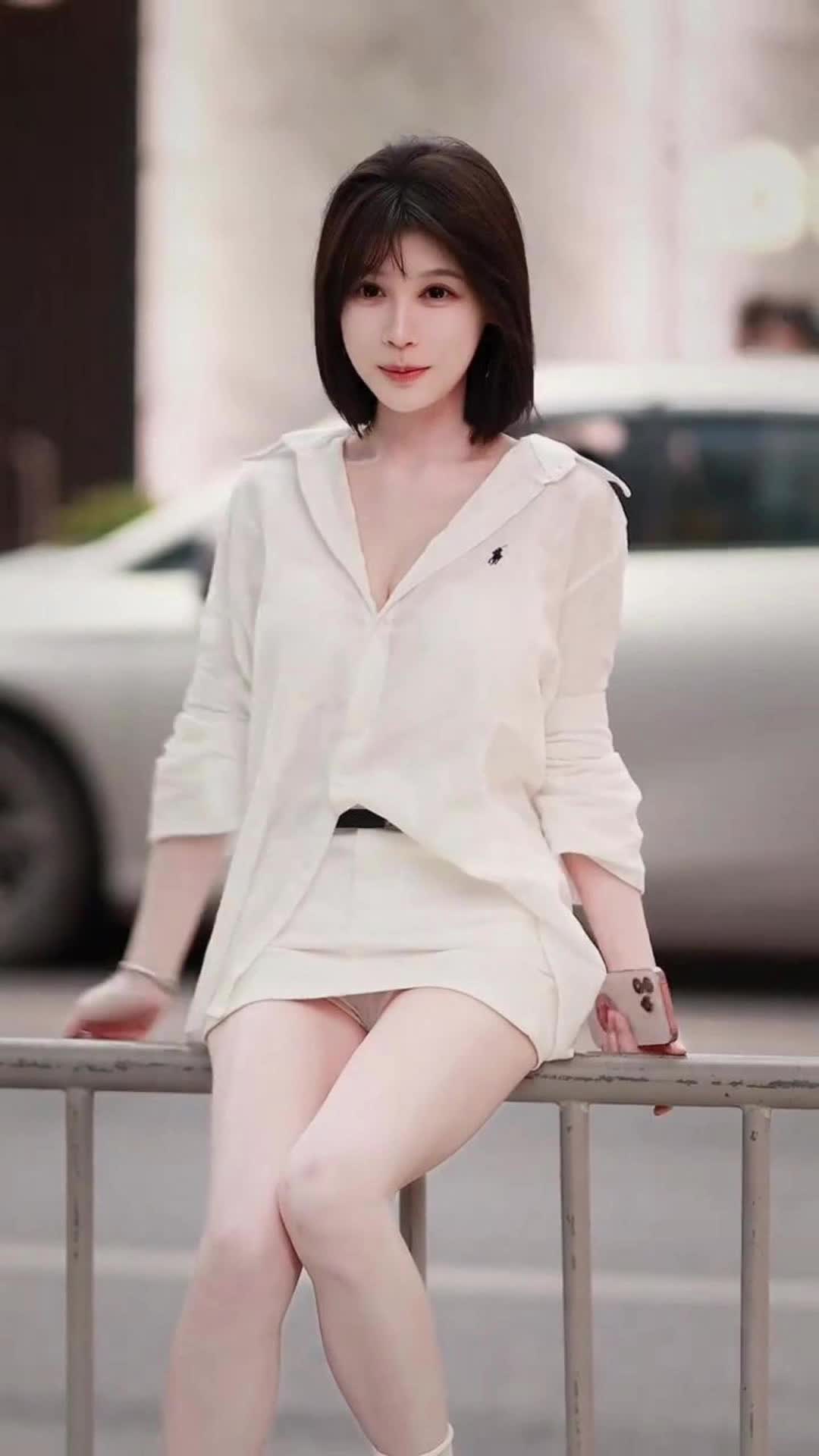 @Clara Dana