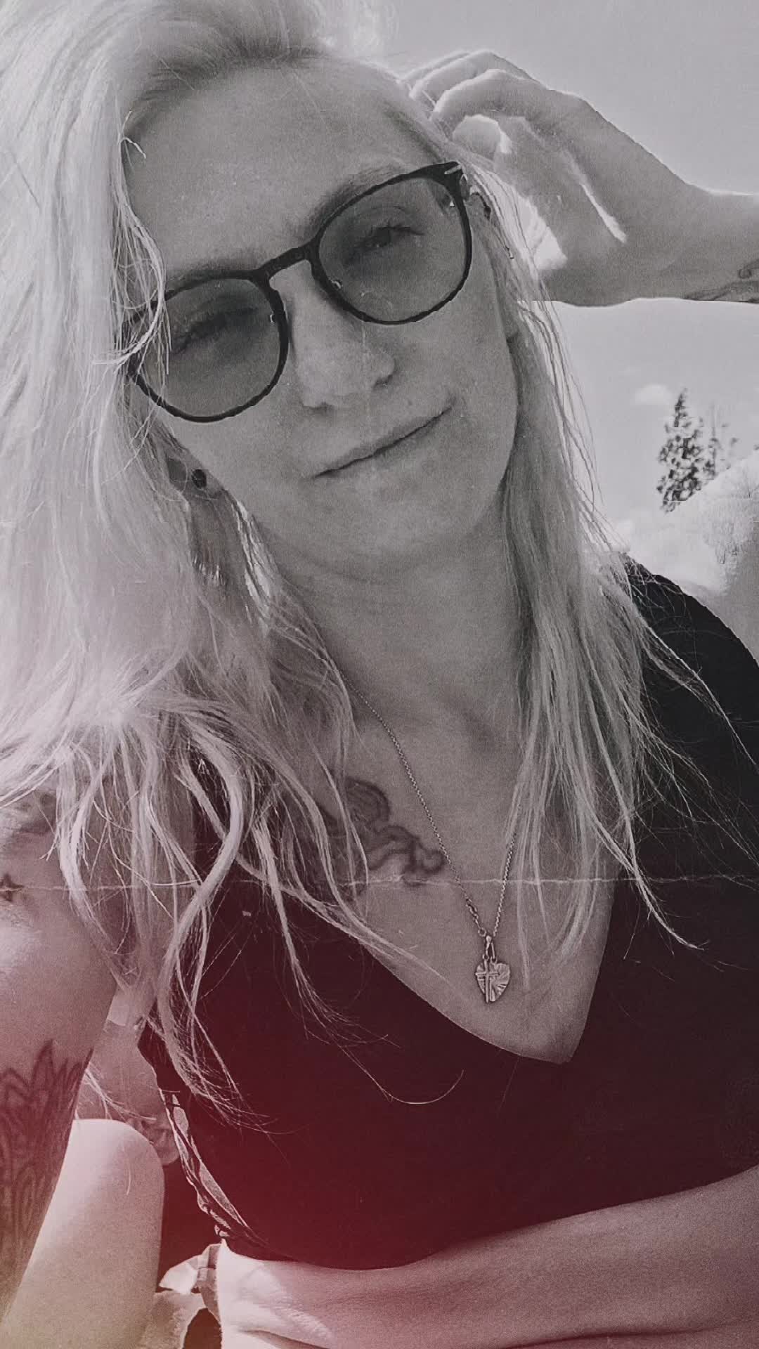 @Marika 🖤