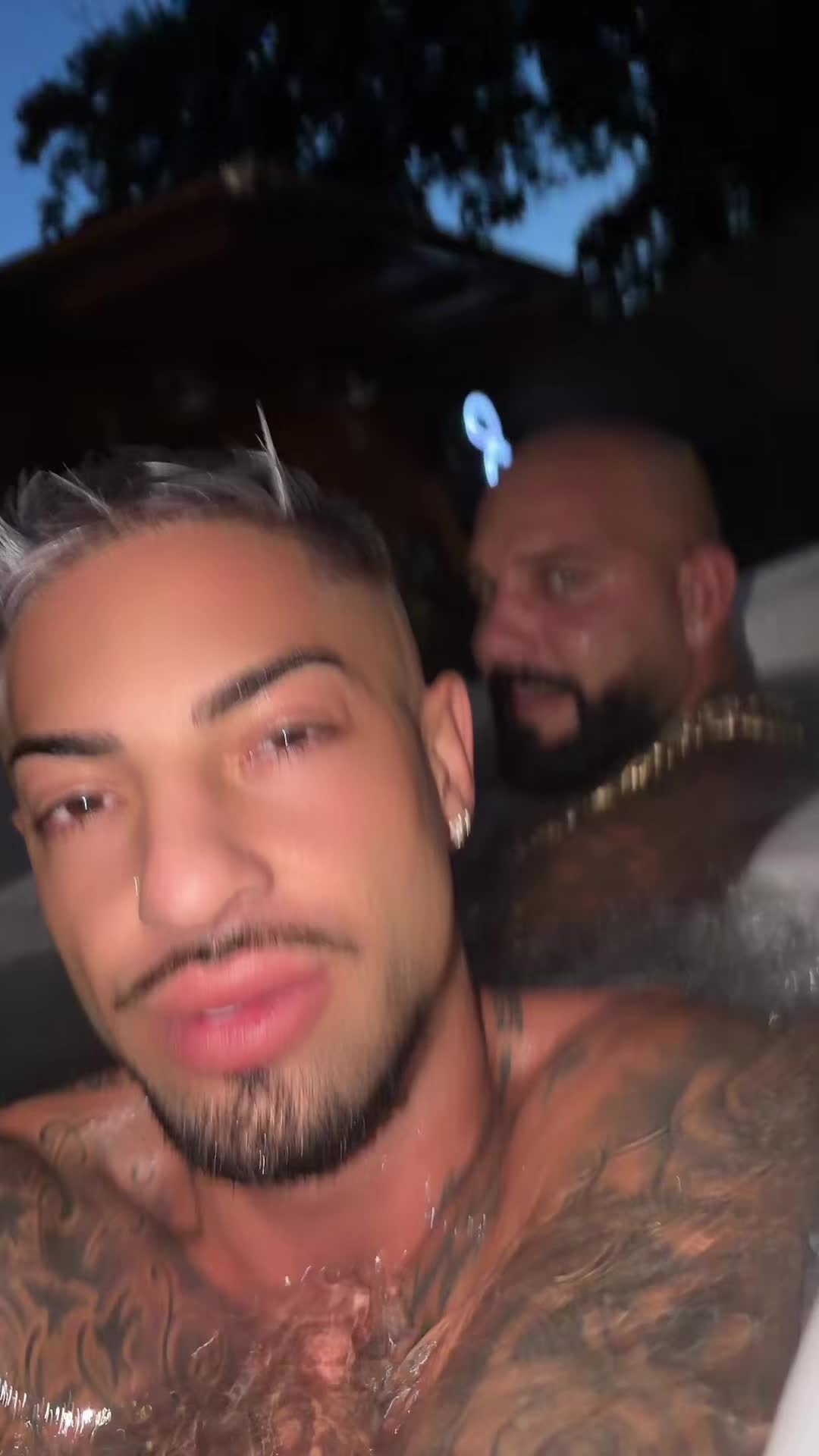 @Gu$ztâv_Official