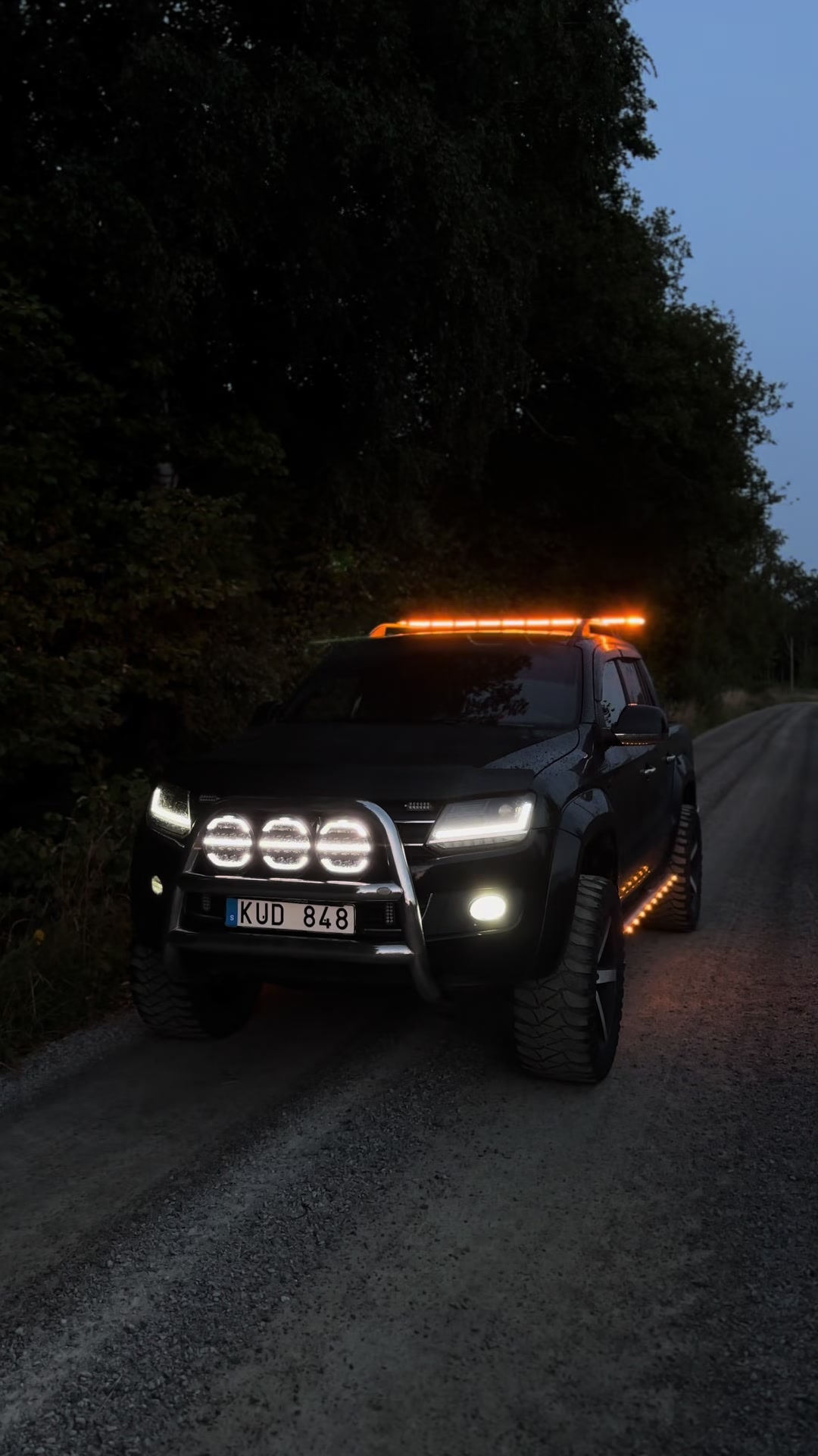 @🛻💨 🚓🚨👮♂️ • ovänner