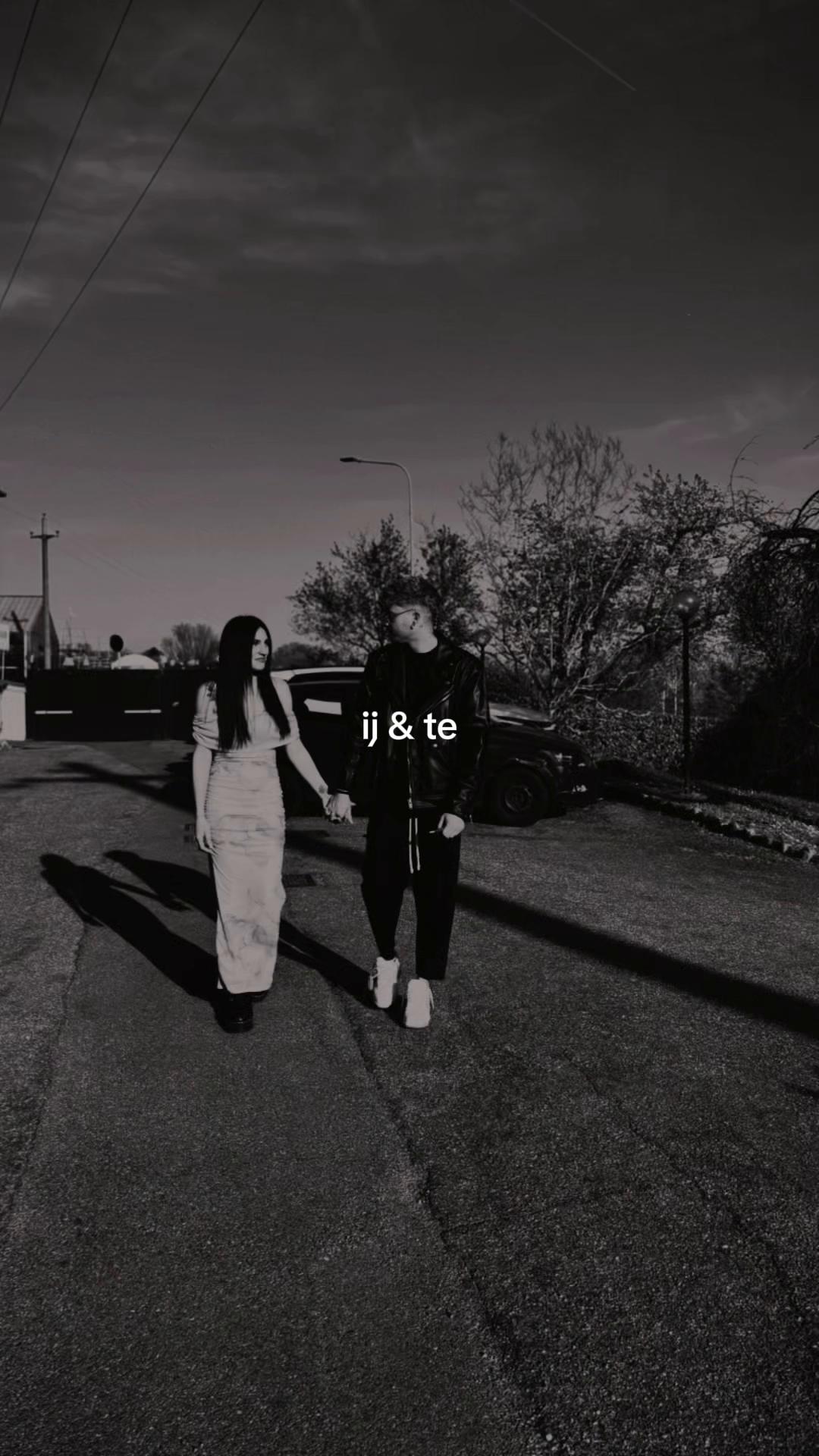 @ELENUZZA🩷