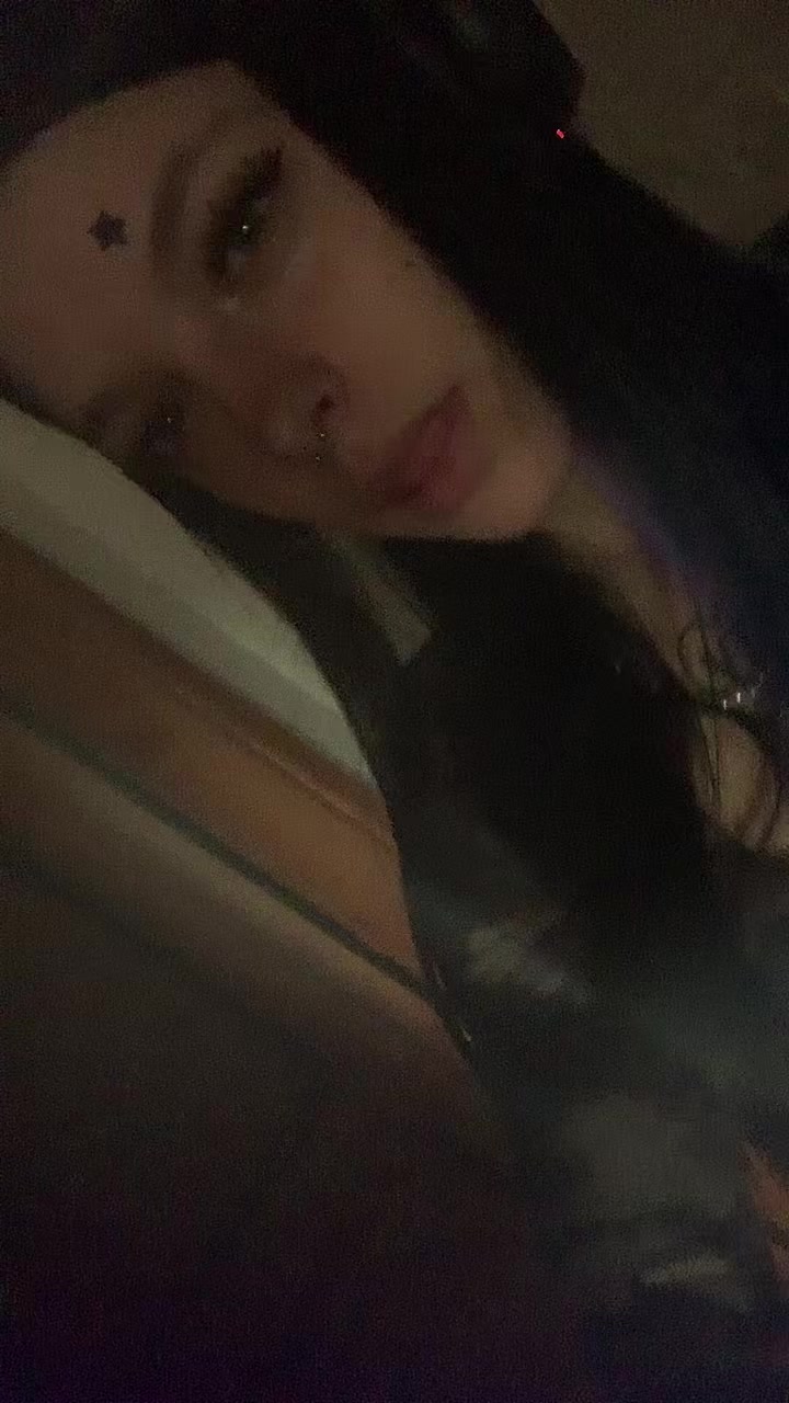 @sara 🇵🇱𖣂︎