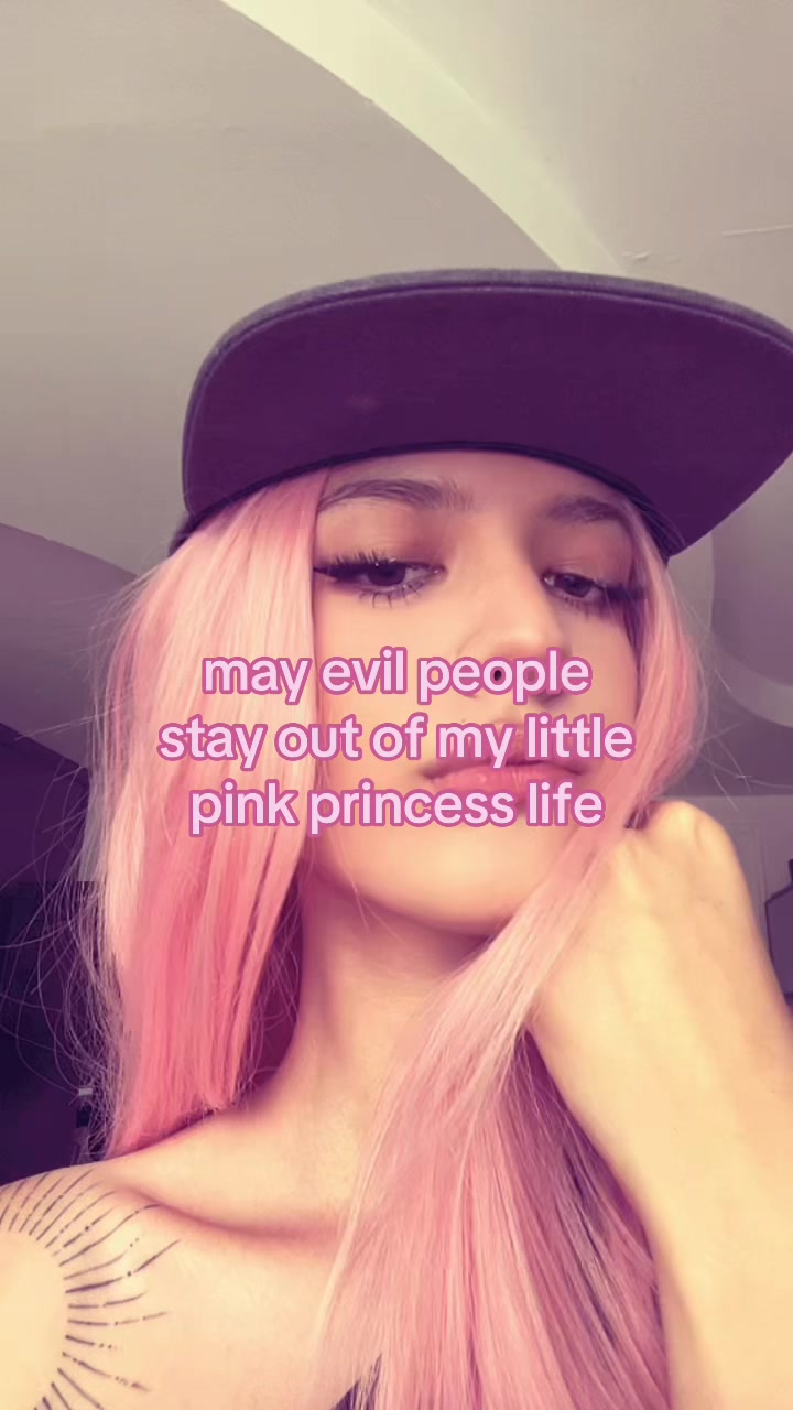 @Lara