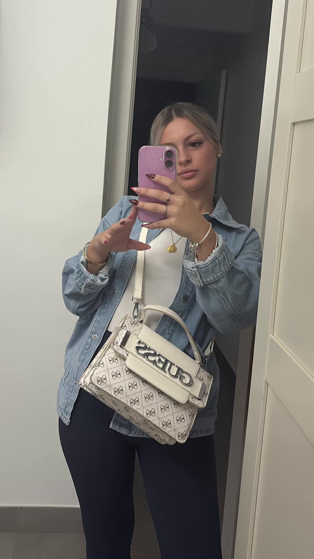 @Elisa Escudero