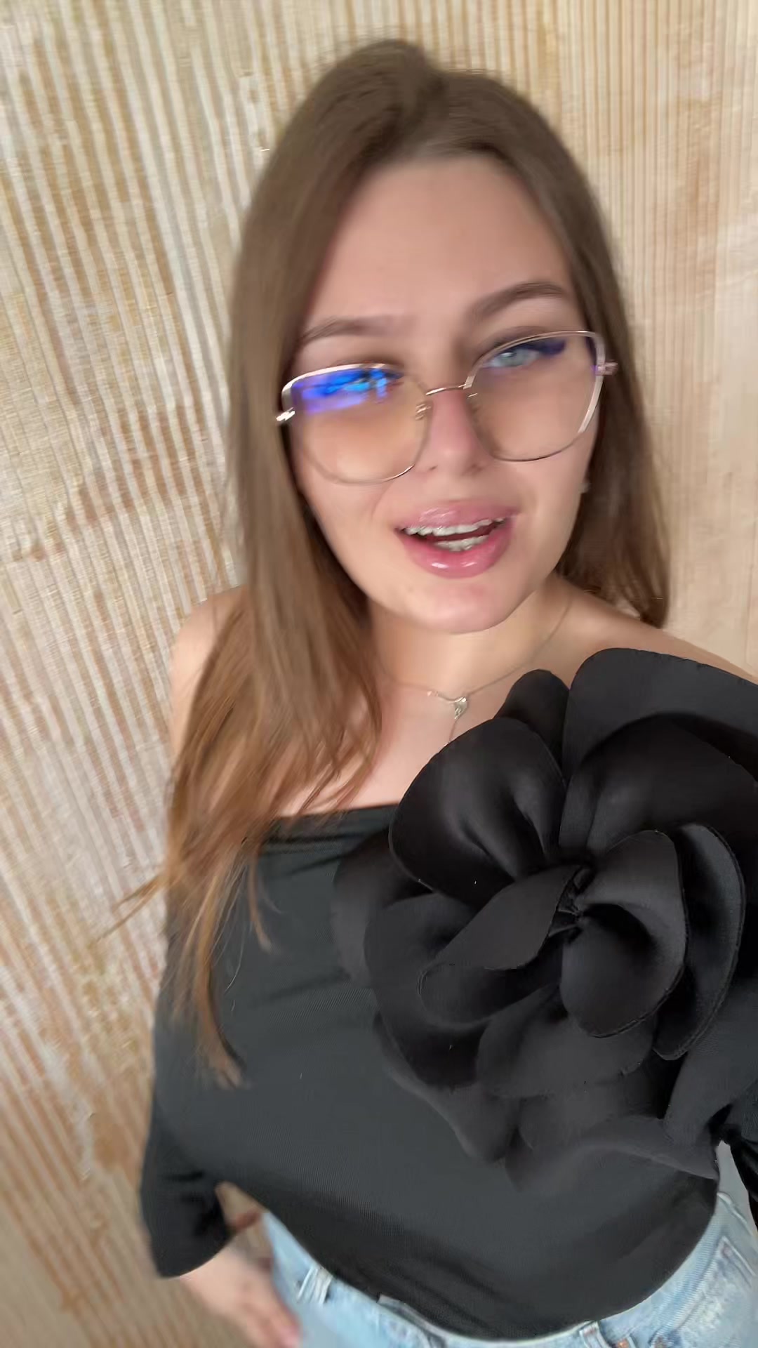 @M.