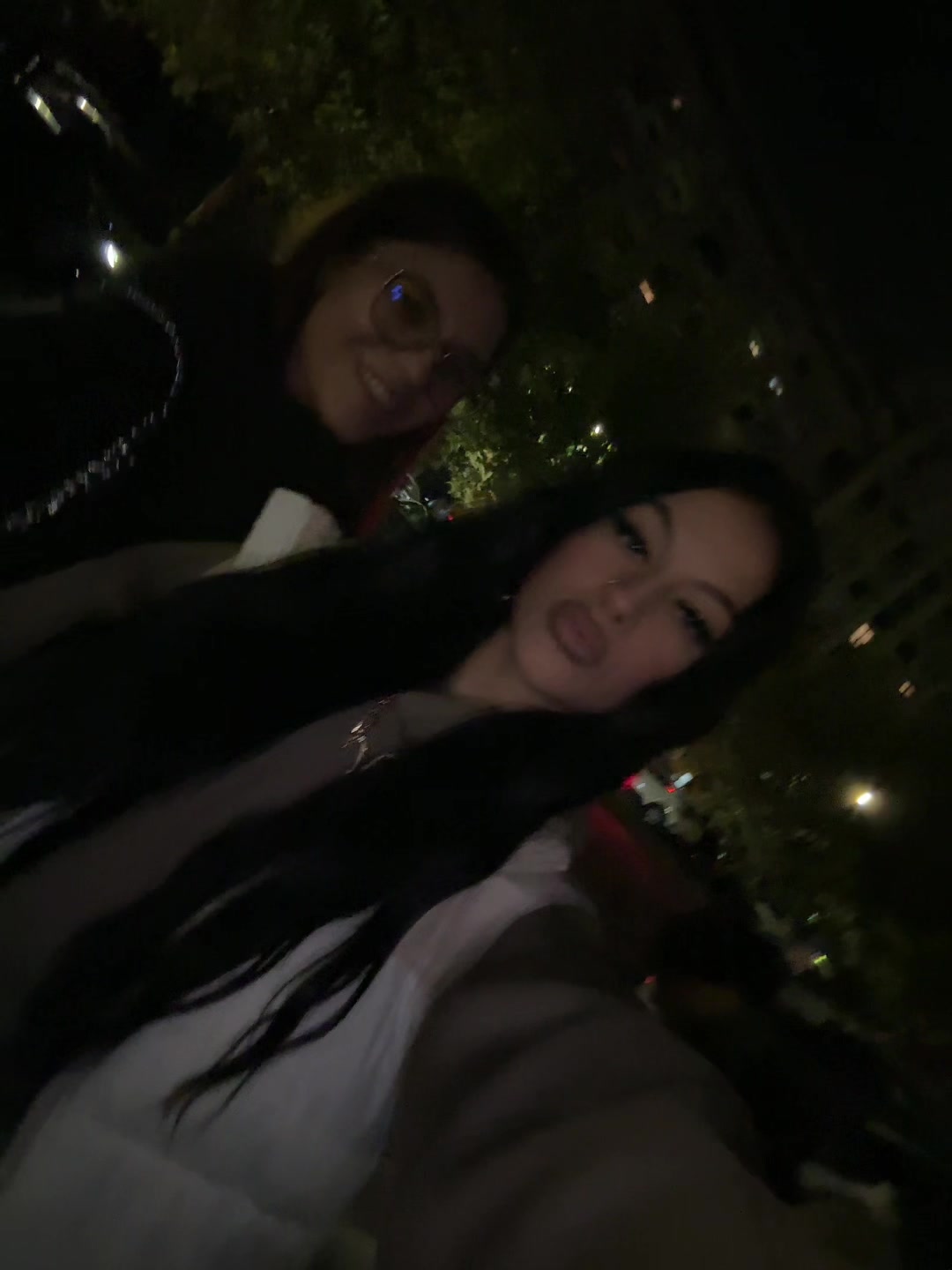 @loryyy