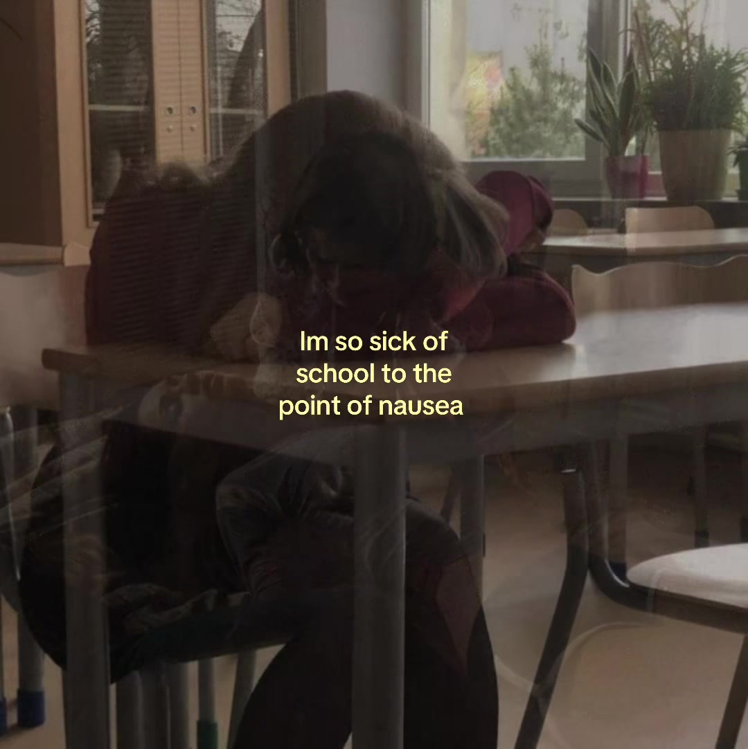 @-𝘌