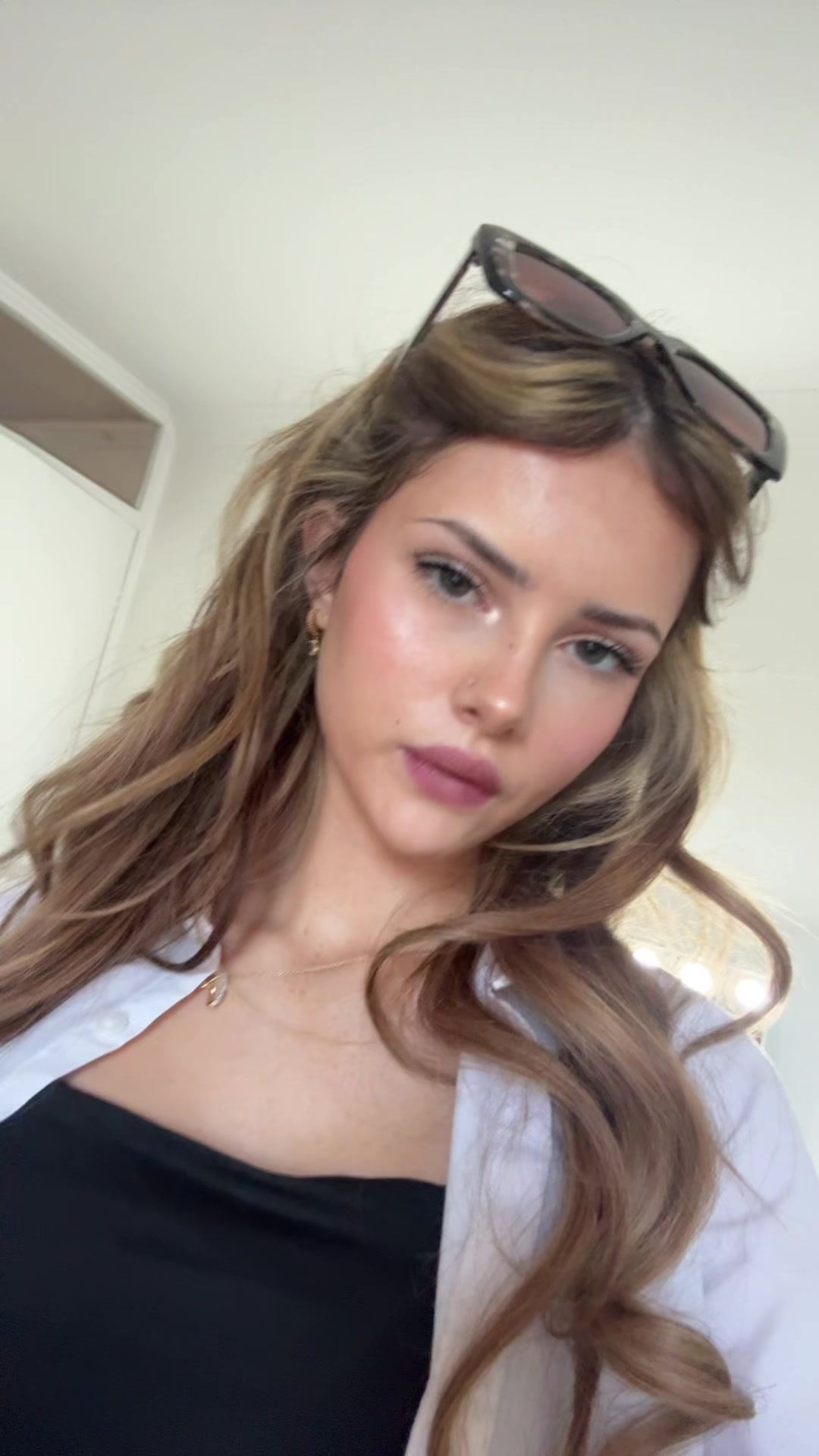 @️