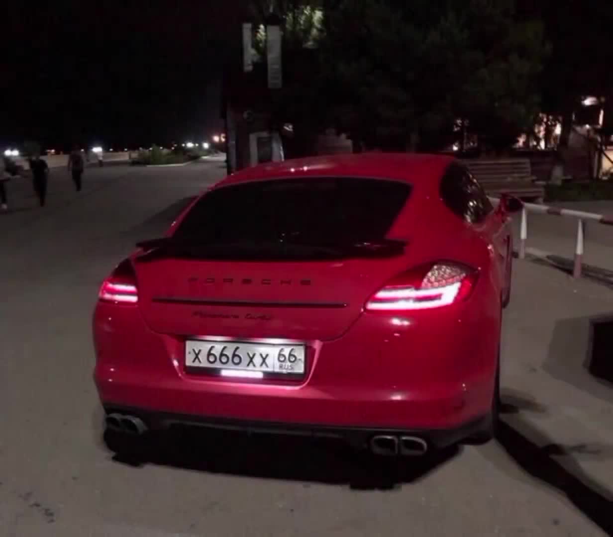 @001