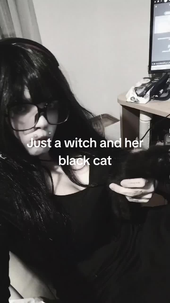@hellbxrn