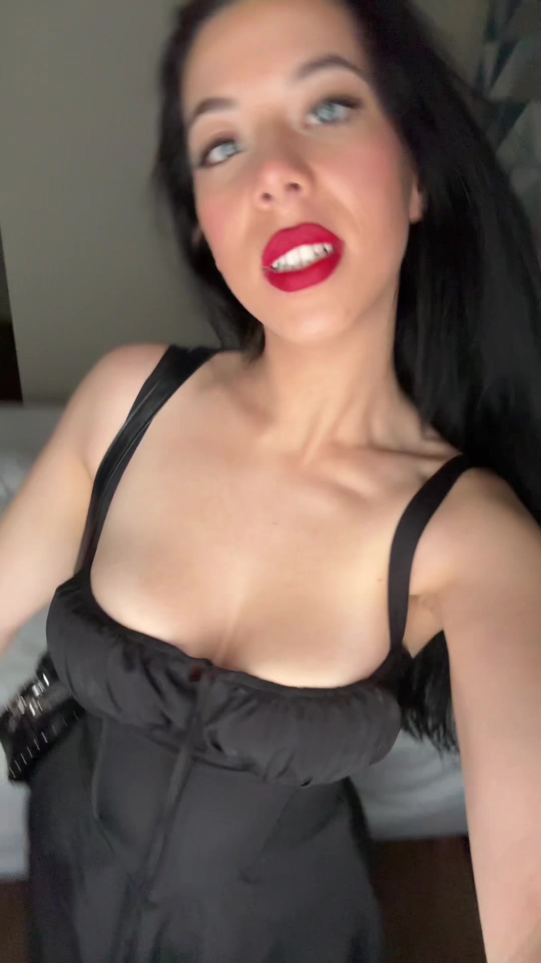@Raluca🖤