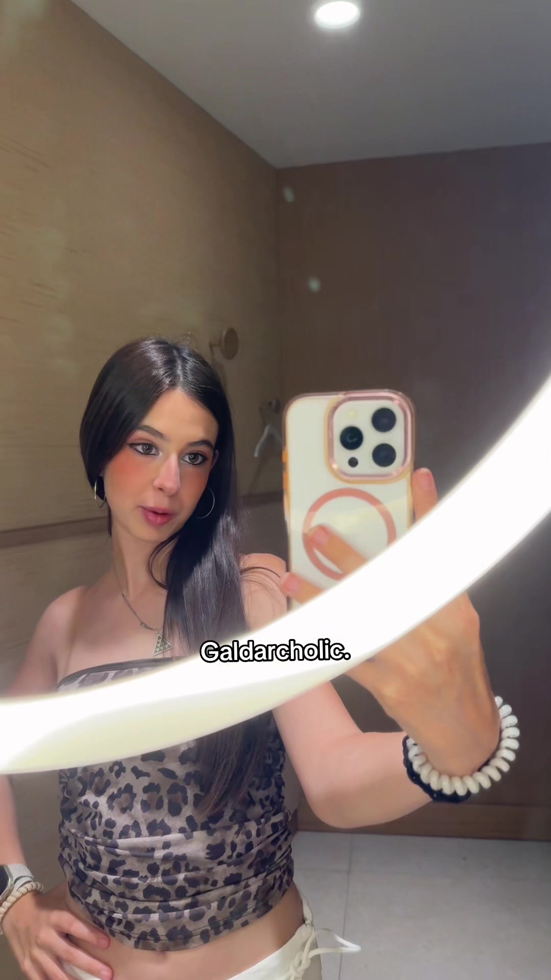 @ℒ𝒶_𝒬𝓊𝑒𝓋𝑒𝒹𝒶
