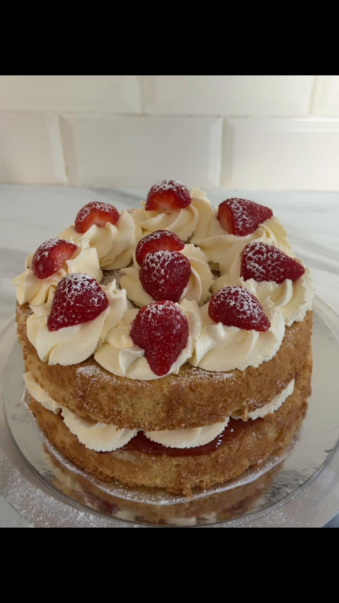 @Heenah /Blissful bakes