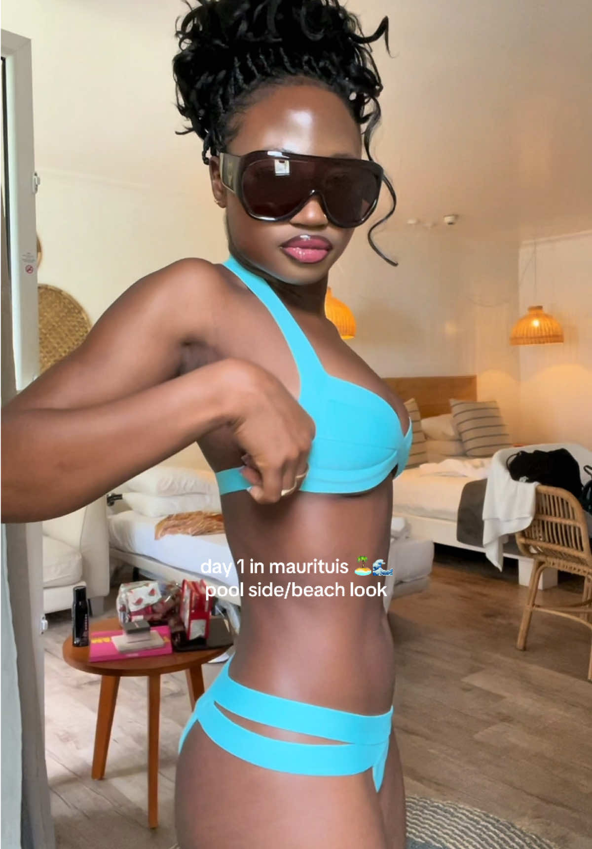 @theclairewardrobe