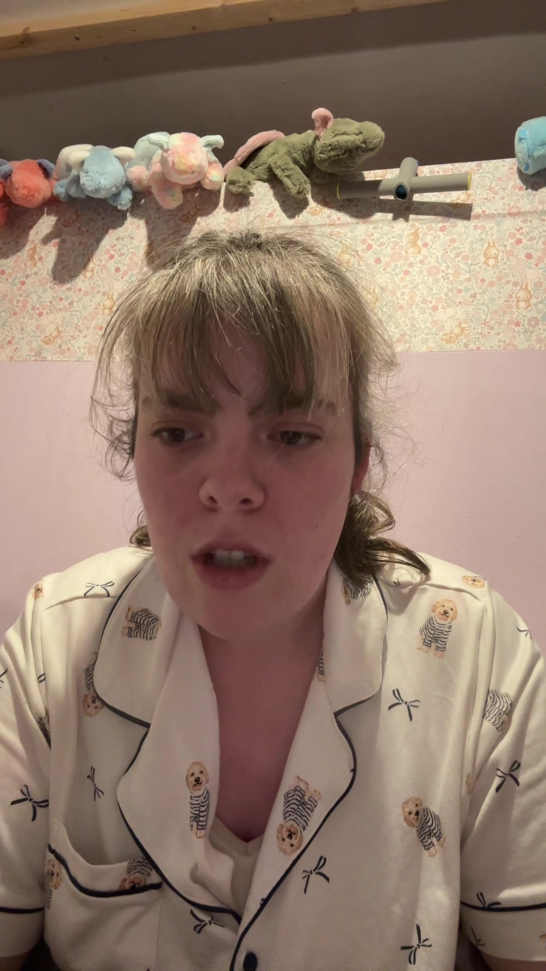 @Emꨄ