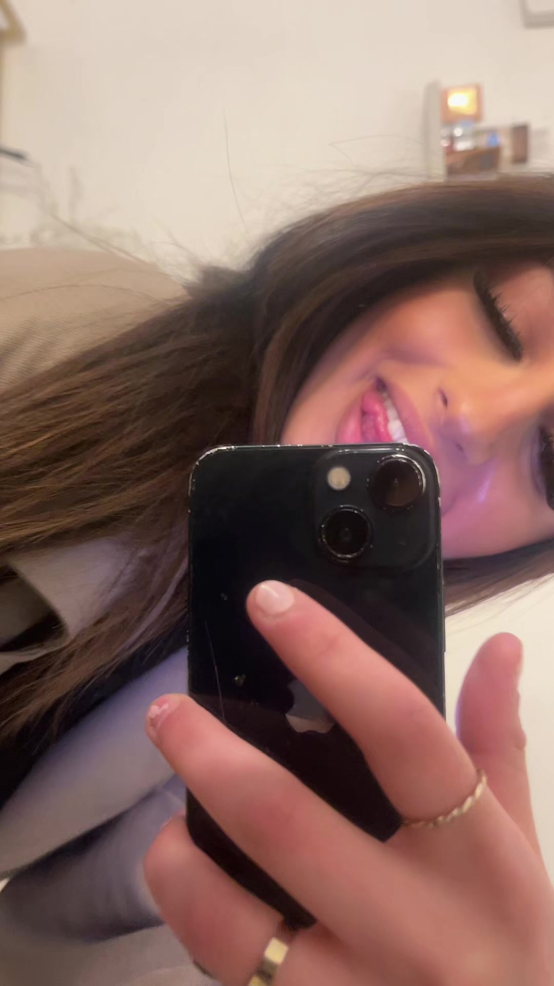@Isabella