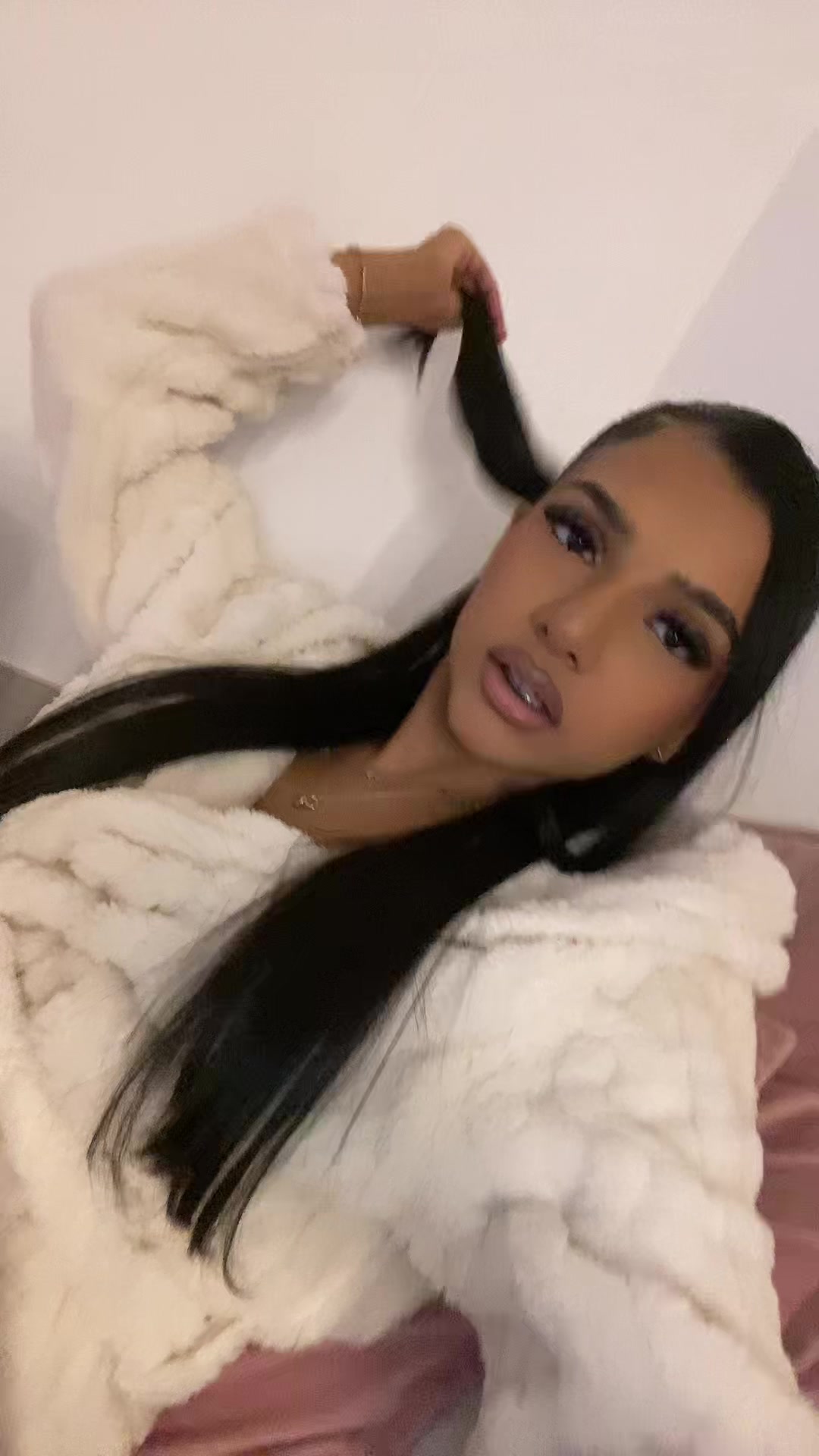 @7