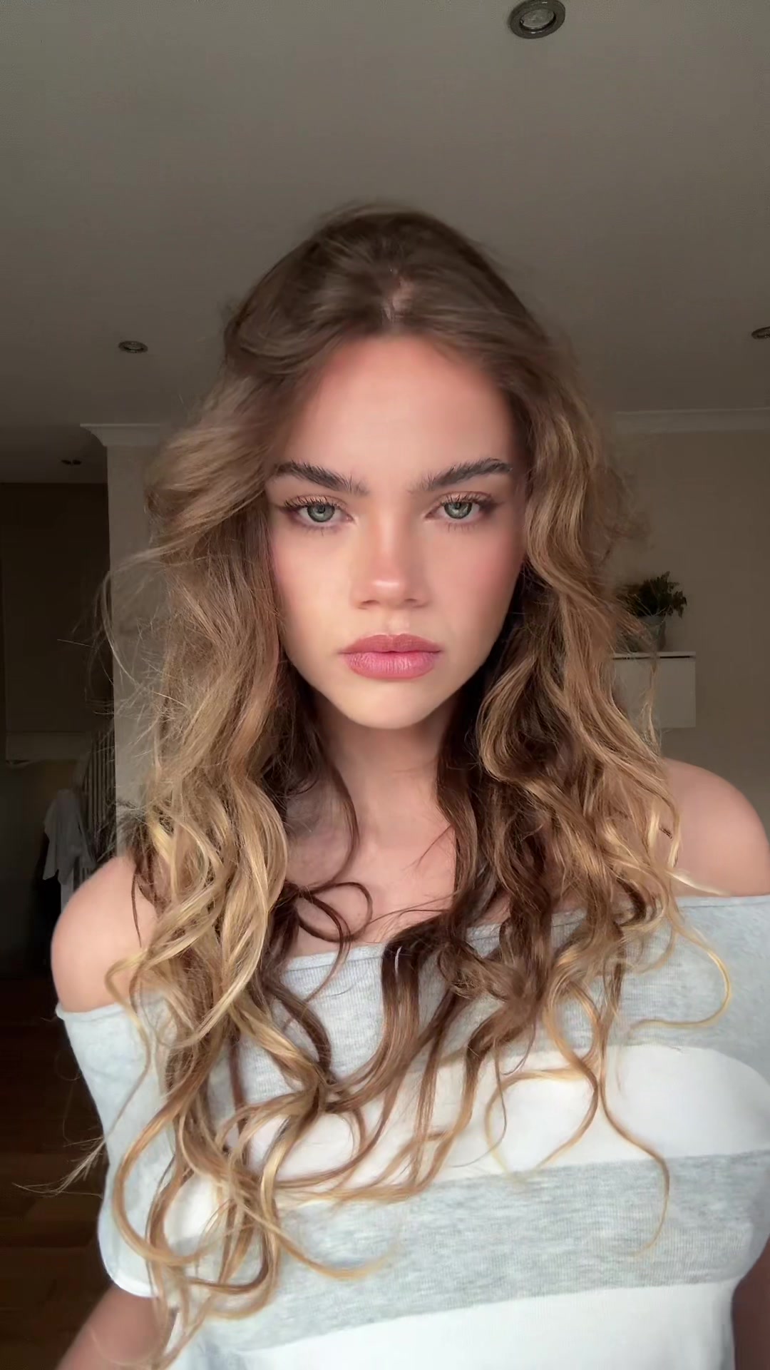 @Alicenevin<3