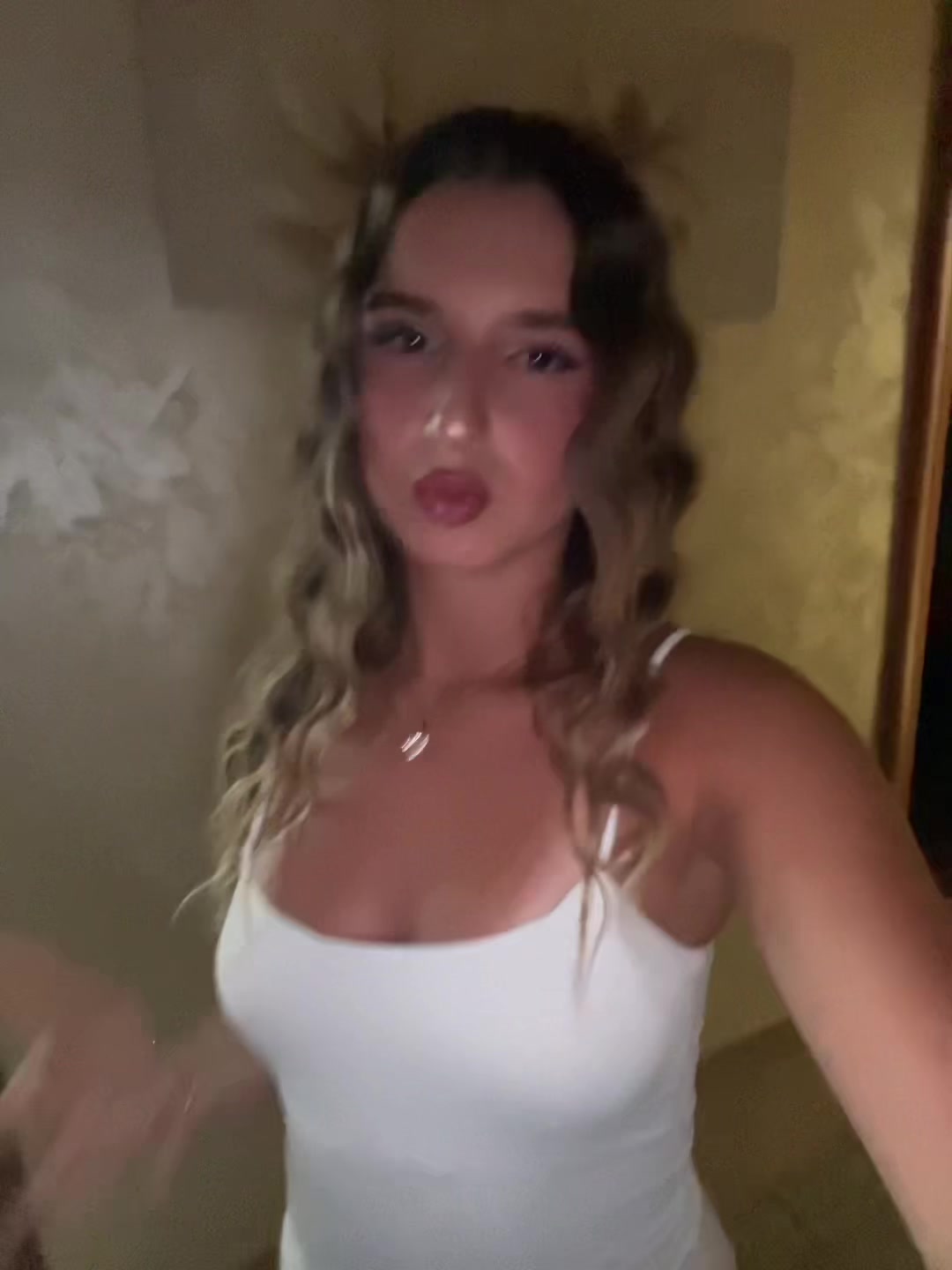 @💫
